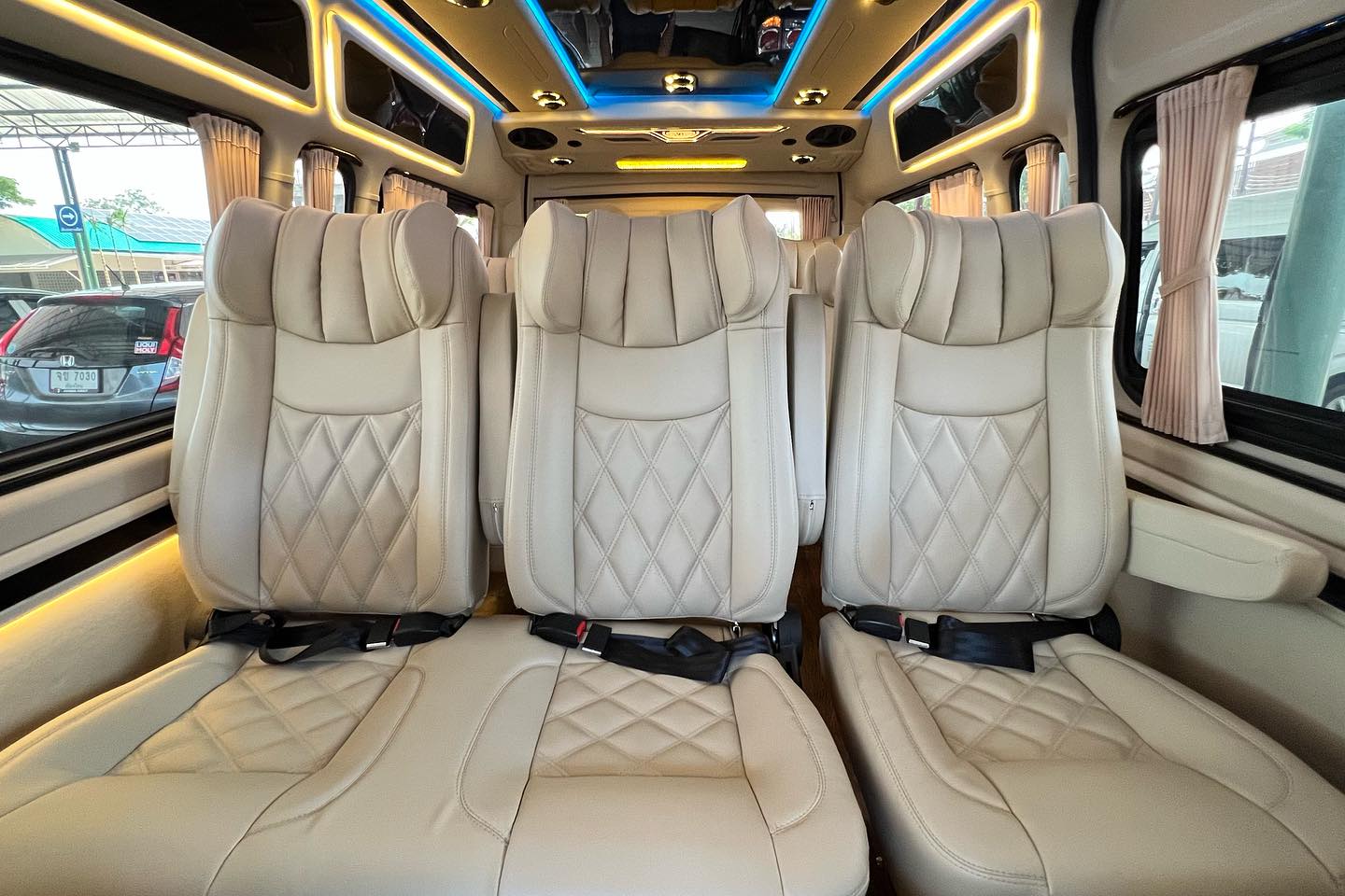 mini-van-357098199_159808783775064_4174281186751894804_n